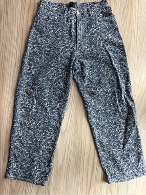 H&M Men's Navy Blue and White Relaxed Jeans